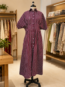 Robe chemise en coton à carreaux rouges, longueur maxi, manches courtes, col à revers, coupe ample décontractée, toutes saisons, tissu tissé, élégante et délicate - Product Image 2