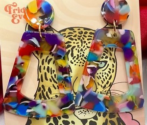 Pendientes Ecológicos Hechos a Mano con Diseño Personalizado, Forma Irregular y Múltiples Colores para Mujeres y Niñas, Regalos de la India - Product Image 3