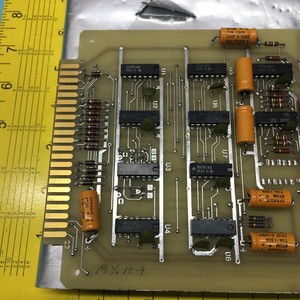 Carte de commande de valve Gasonics 90-1002-01, PCB - Équipements et pièces semi-conducteurs d'occasion fiables à l'échelle mondiale - Product Image 3