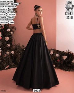 Ensemble Lehenga Choli en Soie Noire Style Romain avec Blouse en Tulle et Dupatta, Broderie Perlée Longue, Tenue Traditionnelle pour Mariage/Fête pour Femme, Taille Unique - Product Image 1