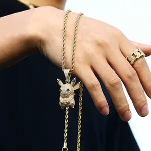 Pendentif plaqué or blanc avec pierre brillante, charme inspiré, bijoux unisexe pour un style moderne - Product Image 2