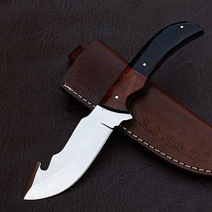 Tactical Hunting Knife Gut Hook Fixed Blade Wood Handle Damascus Steel Skinning Knife Leather Sheath OEM Custom Hunting Knife - Product Image 1