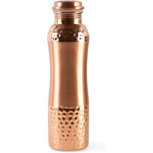 Botella de Agua de Cobre de Calidad Garantizada con Diseño Martillado, Estilo Vintage, Portátil para Viajes - Product Image 1