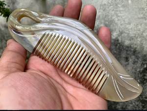 Peine de Cuerno Auténtico Estilo Vintage - Peine Antiestático para Masaje Capilar para Hombres y Mujeres con Cabello Largo, Uso Doméstico al Mejor Precio - Product Image 5