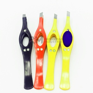 Pinza para cejas RMI de 3 colores diferentes con punta plateada, diseño personalizado, pinza de punta angular. - Product Image 1