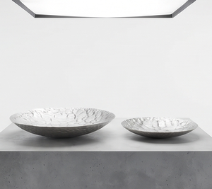 Plateau en métal texturé à surface granulée, design de surface texturée, pour cuisine et salle à manger, fournisseur pour commandes en gros - Product Image 1