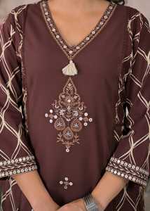 Conjunto de Traje de Algodón Color Chocolate de 60x60 cm para Mujer, con Kurta Elegante, Pantalón y Dupatta Suave - Product Image 5