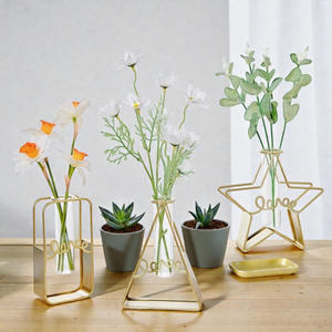 modern Metal Iron Flower <b>Vase</b> Premium Handcrafted Decorative <b>Vase</b> Durable Lightweight For Home Office Hotel Restaurant Tabletop - Product Image 1