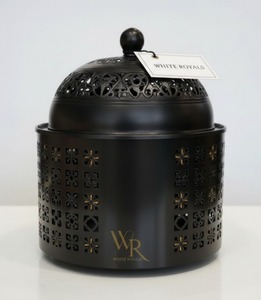 Nouvelle Casserole en Métal Noir avec Motif Floral Découpé au Laser et Couvercle à Bouton en Cristal, Vaisselle Ronde Moderne de Luxe, Commande en Gros Moyen-Orient - Product Image 5