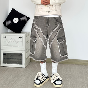 Pantalones Cortos Cargo de Mezclilla Gris para Hombre, Estilo Techwear, con Múltiples Bolsillos, Borde Deshilachado, Patchwork, Holgados, Personalizados, Venta al por Mayor, Streetwear, Vaqueros Cortos Sueltos - Product Image 4
