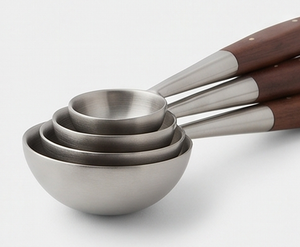 Ensemble de cuillères à mesurer élégantes en acier inoxydable avec manches en bois, outils de cuisine résistants à la chaleur, parfaits pour une cuisson précise - Product Image 4