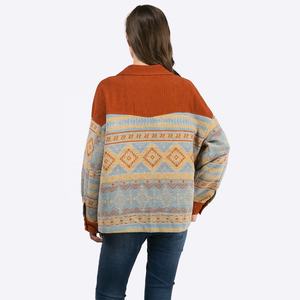 Veste Shacket Personnalisée en Gros pour Femme, Motif Jacquard Aztec, en Tweed, avec Revers, Manteau Shacket pour Femme, Vêtement d'extérieur Tendance pour Femme - Product Image 2