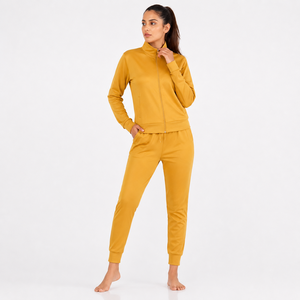 Chándal para mujer con tela suave, ajuste cómodo y diseño elegante, ideal para entrenamientos en el gimnasio, correr, viajar y uso diario informal. - Product Image 6