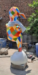 Escultura de Conejo Geométrica de Fibra de Vidrio de la Mejor Calidad, Decoración de Jardín para Exteriores, Estatua Artística para Paisajismo del Hogar, Disponible para la Venta - Product Image 5