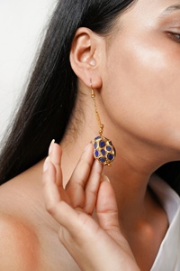 Pendientes de Cadena con Gema Azul, Joyería Elegante para la Noche, Joyería Étnica Hecha a Mano, Regalo para Mujer - Product Image 1