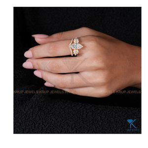 Elegante conjunto nupcial de oro amarillo con diseño botánico, corte marquesa, racimo de hojas y anillo apilable con banda de espiga a juego para mujer - Product Image 6