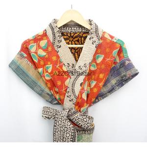 Kimono de invierno acolchado Kantha vintage con cinturón, manga corta, reversible, multicolor, chaqueta de algodón orgánico para mujer - Product Image 2