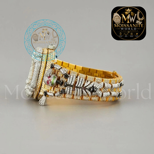 Reloj de Cuarzo para Hombre con Caja de Diamantes Tonneau de 41mm, Números Romanos Analógicos, Lujo Sencillo, Correa de Acero Inoxidable con Moissanita y Cierre Desplegable - Product Image 2