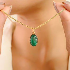 Diseño único hecho a mano con esmeralda auténtica, colgante de piedra única en oro amarillo macizo de 18K con baño de rodio negro, regalo para mamá, joyería fina. - Product Image 2