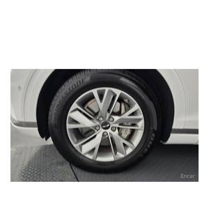 Genesis GV70 2024 2.5T Gasolina AWD 16,264 km Caja de Cambios Automática Asientos de Cuero Volante a la Izquierda con Cámara Trasera - Product Image 5