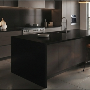 Dalles de granit écologiques modernes en pierre naturelle polie de qualité export indienne, motif Panthère Noire, pour escaliers, cheminées et éviers - Product Image 1