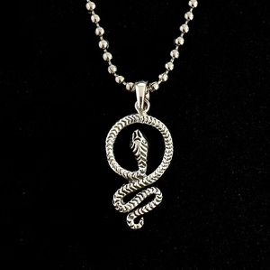 Diseño único personalizado con patrón de serpiente, colgante de plata 925 de 2.3 gramos para uso diario unisex. - Product Image 3