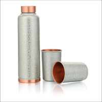 Bouteille d'eau en cuivre pur isolée et écologique, motif argent mat, récipient en cuivre sans joint avec 2 tasses, bouteille de sport