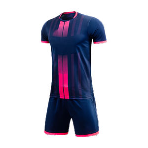 Uniformes de Fútbol Personalizados por Sublimación 2026, Conjunto de Camiseta y Pantalones para Clubes de Fútbol - Product Image 3