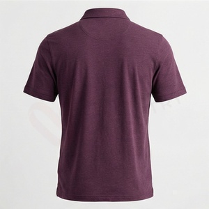Polo à manches courtes pour homme, couleur violette, avec poche poitrine, design tricoté uni, coupe classique - Product Image 2