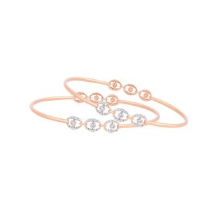 Brazalete de Oro Rosa de 14K con Tres Círculos de Diamantes Redondos - Product Image 3