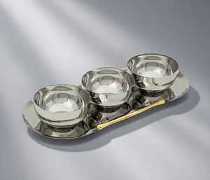 Plateau de service en acier inoxydable de haute qualité avec poignées dorées, design glamour en métal poli, compatible lave-vaisselle, pour le service des aliments - Product Image 6