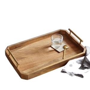 Bandeja de servicio Rectangular de madera Natural de alta calidad con mango dorado Bandeja de forma personalizada Utensilios de cocina Vajilla para gran oferta - Product Image 1