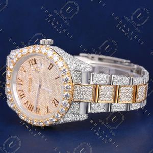 Reloj mecánico artesanal de acero inoxidable con lectura analógica, movimiento automático, diamantes de moissanita de corte redondo, garantía de autenticidad. - Product Image 6