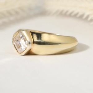 Bague de Fiançailles Minimaliste en Or Massif 10K 14K 18K avec Diamant de Laboratoire Taille Asscher et Moissanite – Vente en Gros - Product Image 5