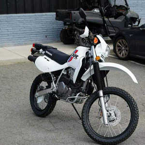 Manillares de Aluminio para Motocicleta Deportiva Doble Propósito 2025 XR 650L MC-1000 de Alto Rendimiento y Grado Industrial, con 3 Años de Garantía - Product Image 1