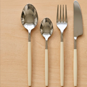 Ensemble de couverts élégants en acier inoxydable poli miroir, couleur crème, pour la maison, le restaurant et la cuisine. - Product Image 3