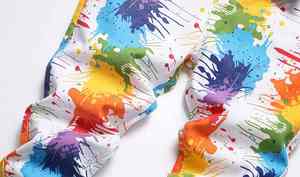 Experimente el estilo urbano moderno y la artesanía duradera con nuestra colección premium de pantalones vaqueros estampados. - Product Image 3