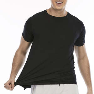 T-shirt de performance pour homme noir à manches courtes col rond, haut d'entraînement athlétique anti-humidité avec fentes latérales, tee-shirt de sport pour homme - Product Image 2