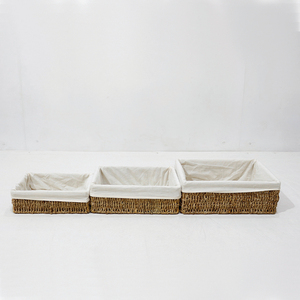 Panier de rangement en jonc de mer avec doublure, organisateur en rotin tressé à la main, plateau rectangulaire multi-usages pour salon et salle de bain - Product Image 1