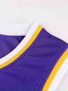 Maillot de basketball d'été haut de gamme pour hommes, idéal pour l'entraînement et les matchs, avec option d'impression par sublimation du nom et du logo. - Product Image 3