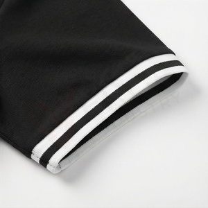 Ensemble de polos à manches courtes noirs pour hommes avec bordure blanche, design uni tissé décontracté, coupe classique - Product Image 6