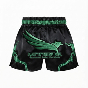 Pantalones Cortos de Muay Thai y Boxeo Elásticos y Ligeros Hechos a Medida de Primera Calidad para Atletas - Alta Calidad, 100% Poliéster, Corte Ajustado - Product Image 3