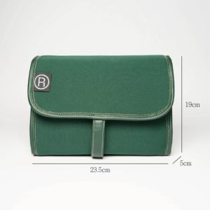 Meilleur sac cosmétique personnalisé en polyester à fermeture éclair à prix compétitif pour un stockage efficace d'articles de voyage avec motif de logo en cuir PVC PU - Product Image 1