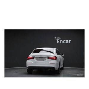 Mercedes-Benz A250 4MATIC Sedán 2021, 17,546 km, Emisión Euro V, Volante a la Izquierda, Cámara Trasera - Product Image 4