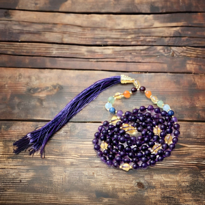 Bijoux de yoga 7 chakra faits à la main Excellent Pulsera 108 perles de mala nouées colliers de perles d'artiste indien avec perle d'améthyste - Product Image 1
