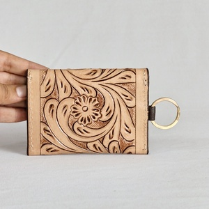 Cartera de Cuero Genuino Walla, Hecha a Mano, con Grabado, Cierre de Broche, para Uso Diario, Oficina y Compras - Product Image 3