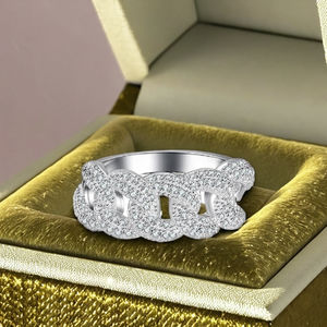 Anillo de compromiso y aniversario clásico de plata 925 con moissanita y diamantes, chapado en plata, estilo Miami Cuban Link, media eternidad, regalo. - Product Image 4