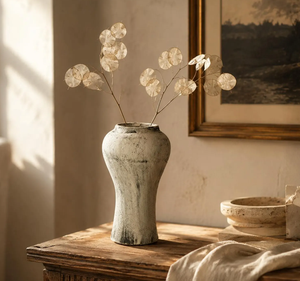 Vase en céramique vintage, poterie rustique, vase à fleurs fait main, style farmhouse bohème, décoration pour fleurs séchées, décoration intérieure - Product Image 2