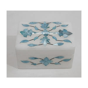 Boîte à bijoux rectangulaire en marbre blanc naturel avec incrustation de nacre, design floral fait à la main, utilisée pour l'emballage de colliers et les cadeaux - Product Image 5