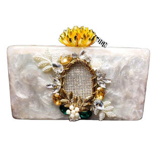 Bolso de mano hecho a mano de resina epoxi bolso de mano de resina temática de noche estilo antiguo para decoración de boda y regalo - Product Image 1